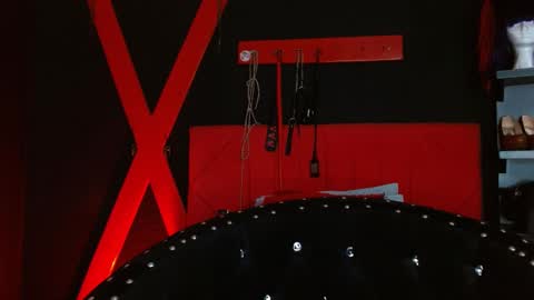 Snapshot of arybutty chatting on 03.03.25 Ary online show from 03.03.25