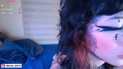 Snapshot of aryrousse chatting on 07.23.26 Ary Rousse online show from 07.23.26
