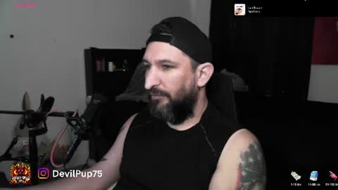 Snapshot of asanator101 chatting on 06.12.26 devilPup75 online show from 06.12.26