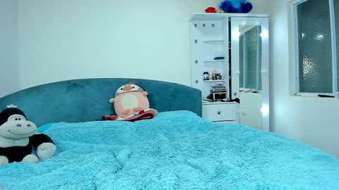 Snapshot of aschly_moon chatting on 02.25.25 Aschly online show from 02.25.25