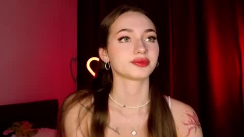 Snapshot of ash__care chatting on 06.19.26 Alice online show from 06.19.26