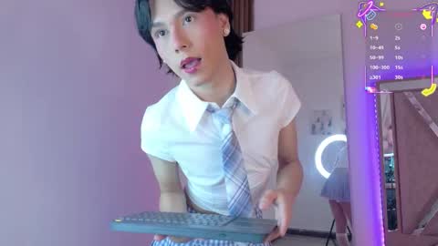 Ash Femboy online show from 10.29.25