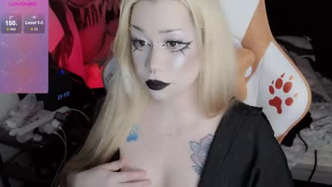 Snapshot of asha_nekooo chatting on 05.24.26 Sasha next stream December 4st at 0000- 0030 am German time online show from 05.24.26