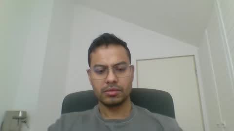 Snapshot of asharma1984xyz chatting on 02.18.26 asharma1984xyz online show from 02.18.26