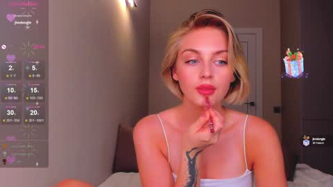 your pretty Ashley online show from 12.30.24