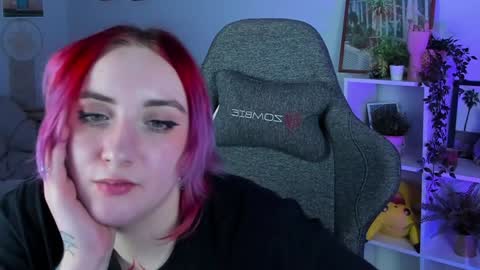 Snapshot of asheluck chatting on 01.19.25 AshleyAshe online show from 01.19.25