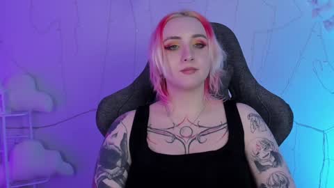 Snapshot of asheluck chatting on 02.06.25 AshleyAshe online show from 02.06.25