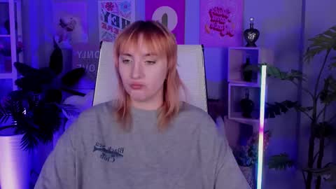 Snapshot of asheluck chatting on 09.16.25 AshleyAshe online show from 09.16.25