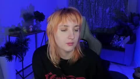 Snapshot of asheluck chatting on 09.19.25 AshleyAshe online show from 09.19.25