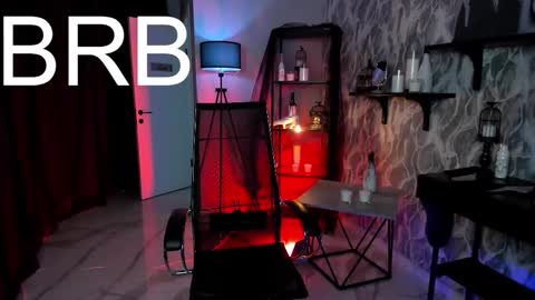 Snapshot of asheluck chatting on 10.19.25 AshleyAshe online show from 10.19.25