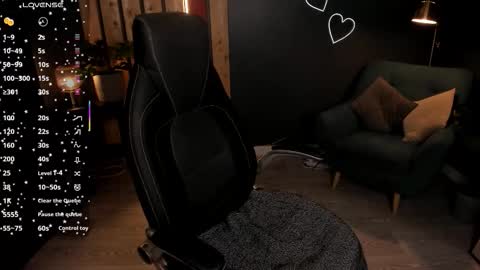 Ash online show from 11.18.25