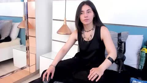 Ashkoreh online show from 10.24.25