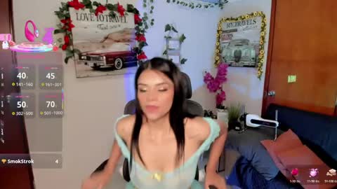 Snapshot of ashleey_johnson chatting on 04.28.26 linda online show from 04.28.26