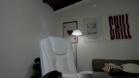 Snapshot of ashleeydiamonds chatting on 05.23.26 online show from 05.23.26