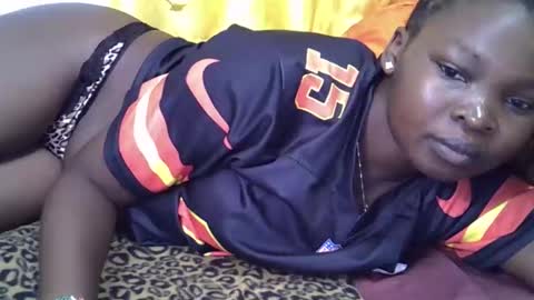 Snapshot of ashlery_ chatting on 09.17.25 ashlery online show from 09.17.25