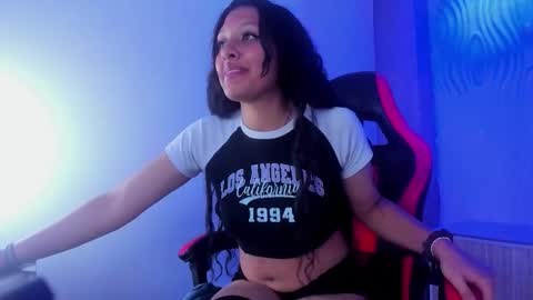 ashley17_ online show from 11.25.25