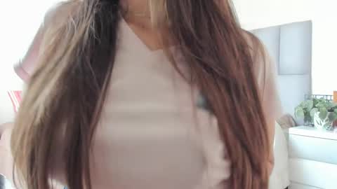 Carolina  online show from 12.22.24