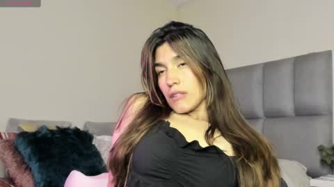 Carolina  online show from 09.10.25