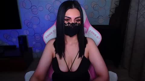   Yasmina   online show from 12.18.25