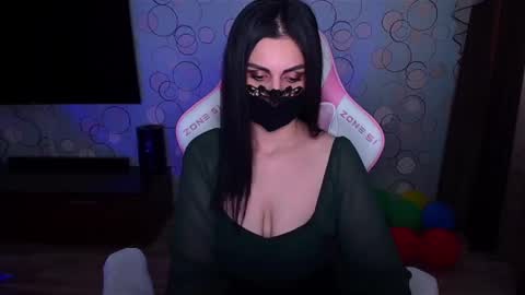   Yasmina   online show from 04.06.26