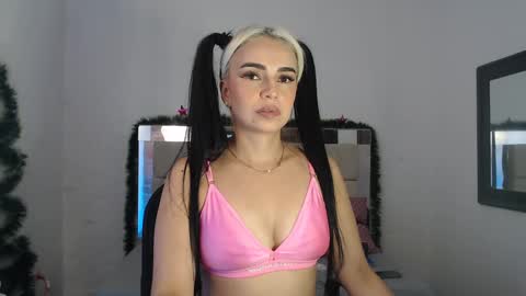 ashley__tylor online show from 12.27.24