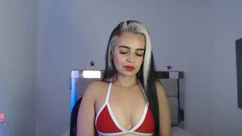 ashley__tylor online show from 01.05.25