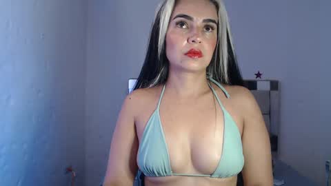 ashley__tylor online show from 01.06.25