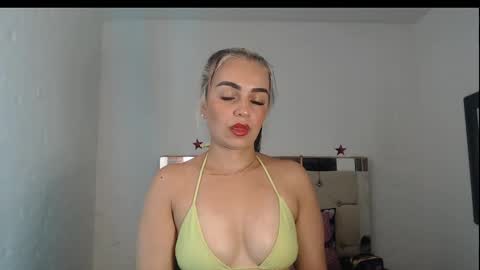 ashley__tylor online show from 01.15.25