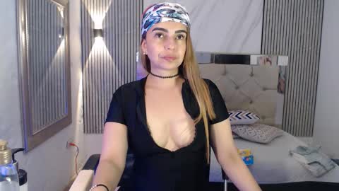 ashley__tylor online show from 01.05.26