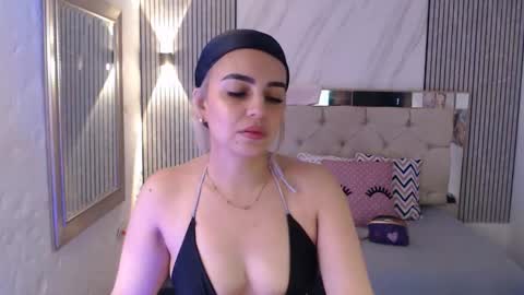 ashley__tylor online show from 02.02.26