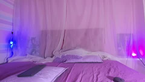 ASHLEY online show from 01.14.25