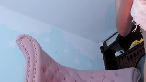 ASHLEY online show from 02.18.25