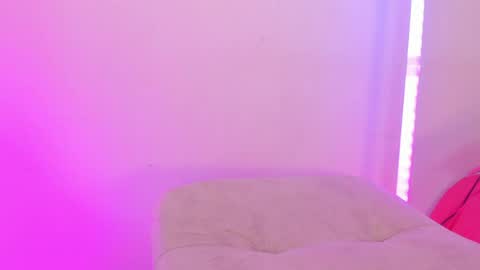 ashley_js online show from 04.18.26