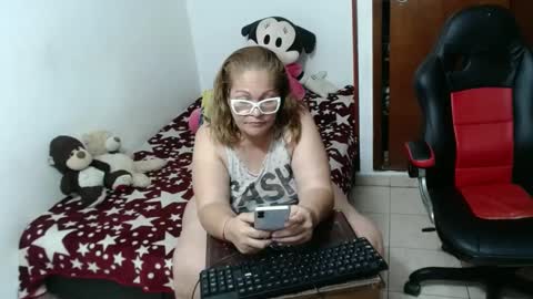 ashley pink11 online show from 09.19.25