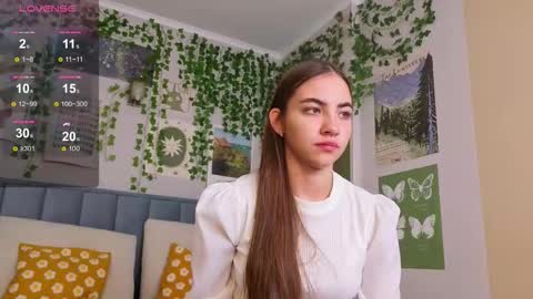Snapshot of ashley_tempt chatting on 11.17.25 Ashle online show from 11.17.25