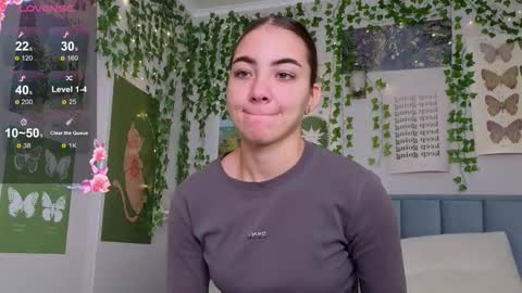 Snapshot of ashley_tempt chatting on 12.02.25 Ashle online show from 12.02.25