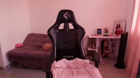 Ashley online show from 10.21.25