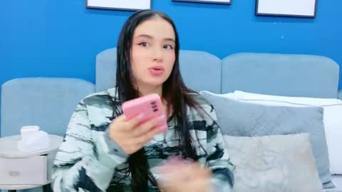 Ashley Evans online show from 11.08.25