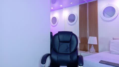 Ashley  online show from 10.22.25