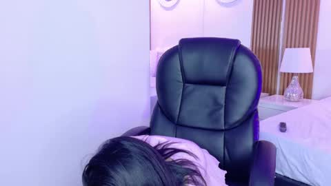 Ashley  online show from 10.30.25