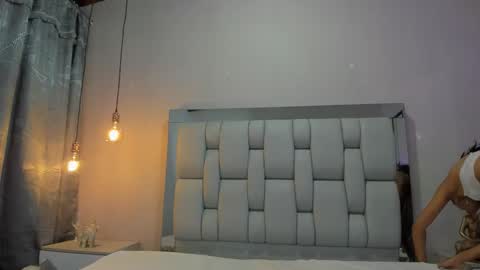 AshleyHill online show from 10.18.25