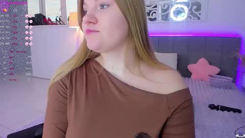 AshleyJonse online show from 11.25.25