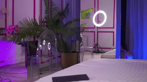 Snapshot of ashleysinnx chatting on 12.09.24 Ashley online show from 12.09.24