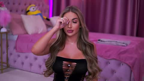 Snapshot of ashleysinnx chatting on 03.11.25 Ashley online show from 03.11.25