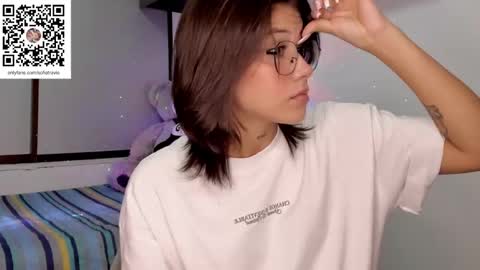 Snapshot of ashleytravis_ chatting on 01.31.25 online show from 01.31.25