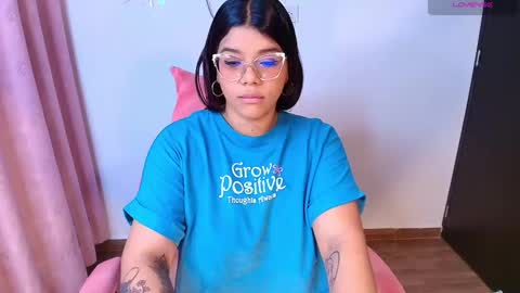 Ashleyy18   online show from 02.17.25
