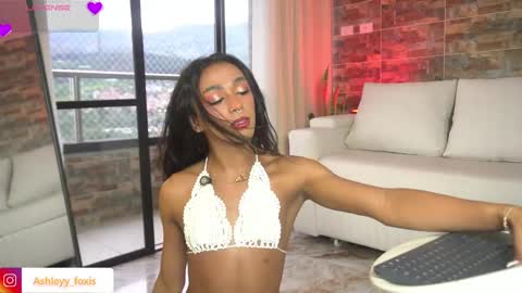 Ashley Fox online show from 04.22.26