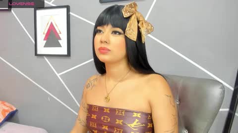 Ashlie online show from 01.25.25