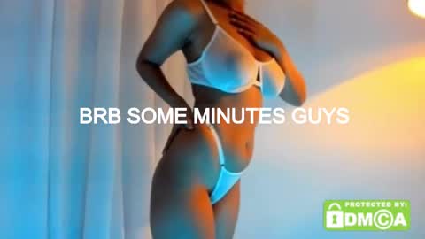 Snapshot of ashllovee_ chatting on 10.04.25 ashllovee online show from 10.04.25