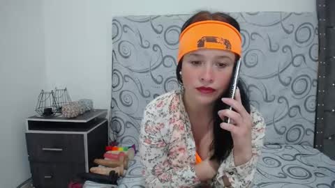 Snapshot of ashly_93 chatting on 01.19.25 engel online show from 01.19.25